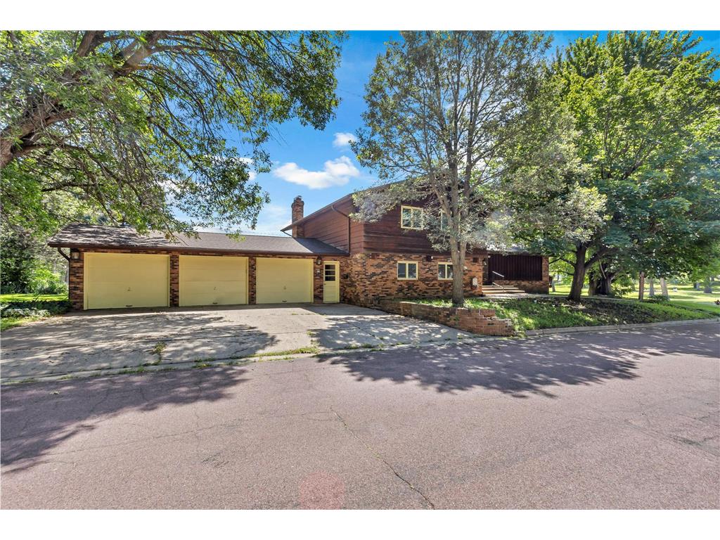 620 1st Street E Tracy MN 56175 6751758 image1