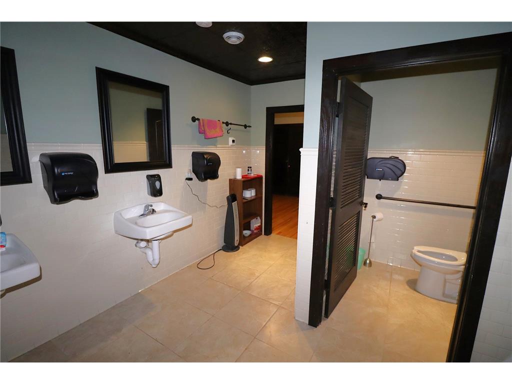 620 3rd Street W Ashland WI 54806 7114084 image18