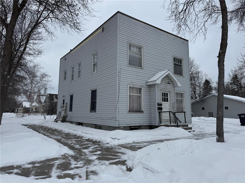 620 5th Avenue International Falls MN 56649 7042177 image3