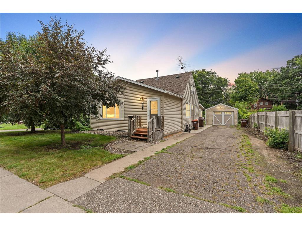 620 5th Street W Hastings MN 55033 6586517 image1