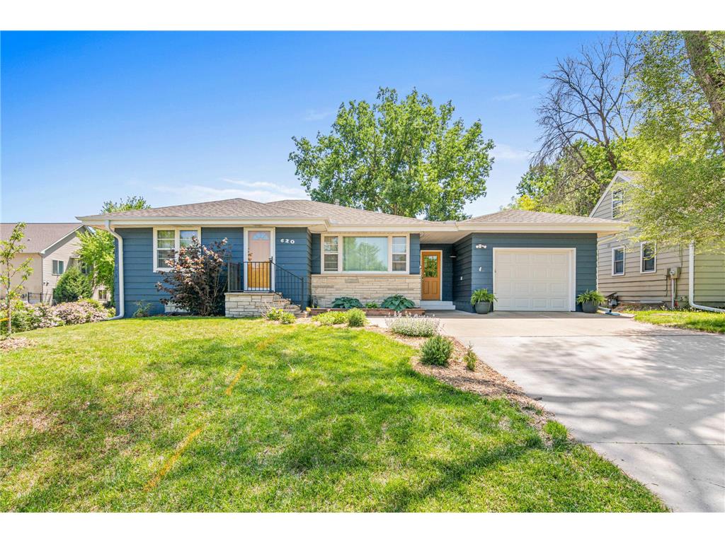 620 7th Street E Chaska MN 55318 7082360 image1