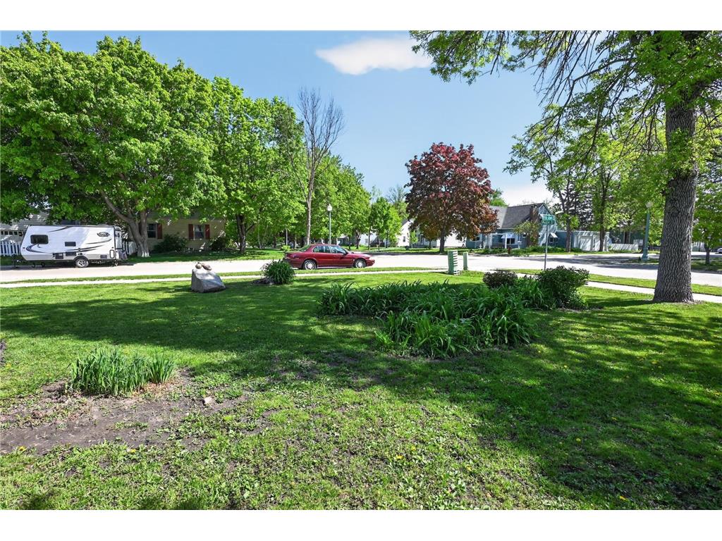 620 8th Avenue E Alexandria MN 56308 7079680 image28