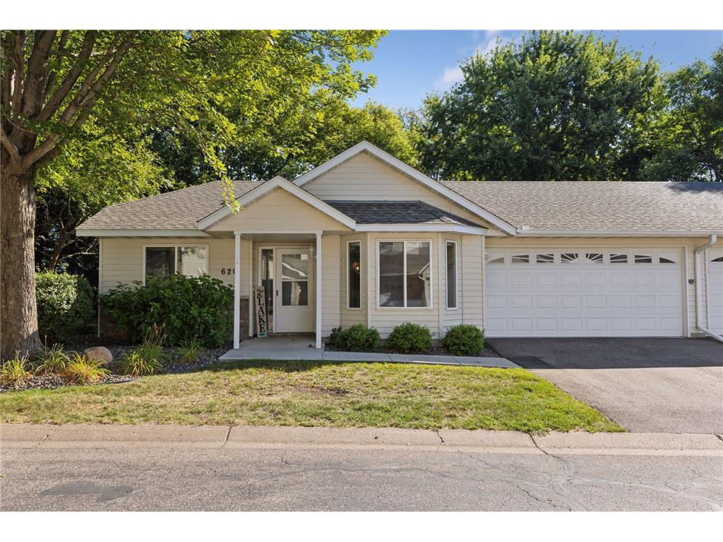 620 Dew Drop Circle Center City MN 55012 - South Center Lake 6769838 image1