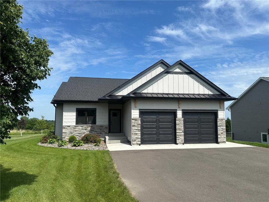 620 Doar Drive New Richmond WI 54017 6744069 image1