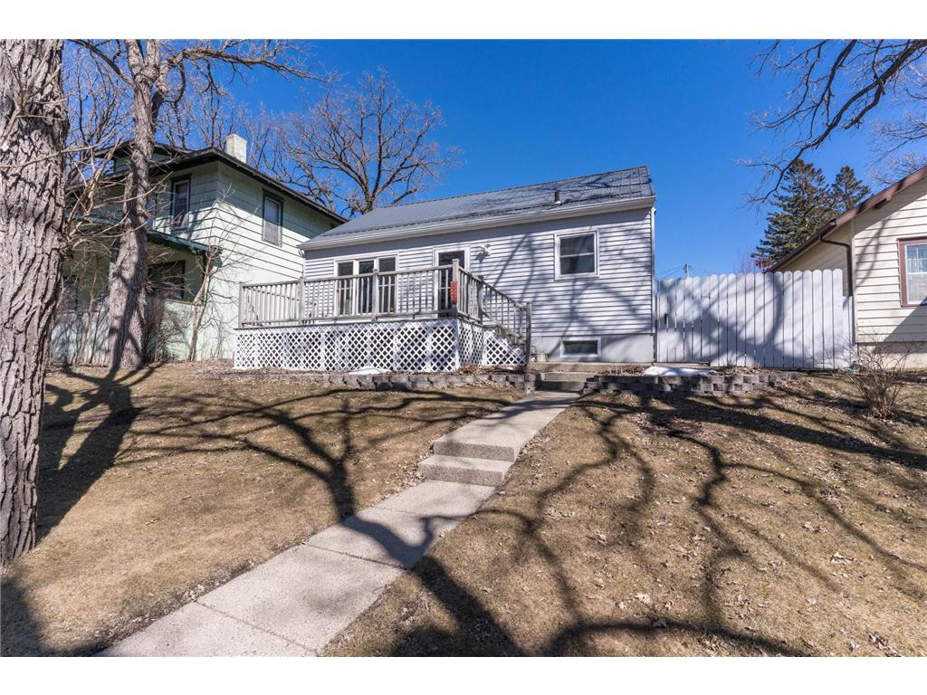 620 E Lakeside Drive Fergus Falls MN 56537 - Alice Lake 6514676 image1