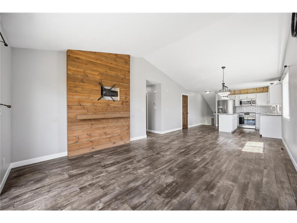 620 N Washington Avenue Detroit Lakes MN 56501 7072458 image11