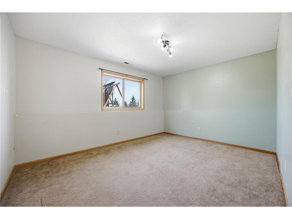 620 N Washington Avenue Detroit Lakes MN 56501 7072458 image25