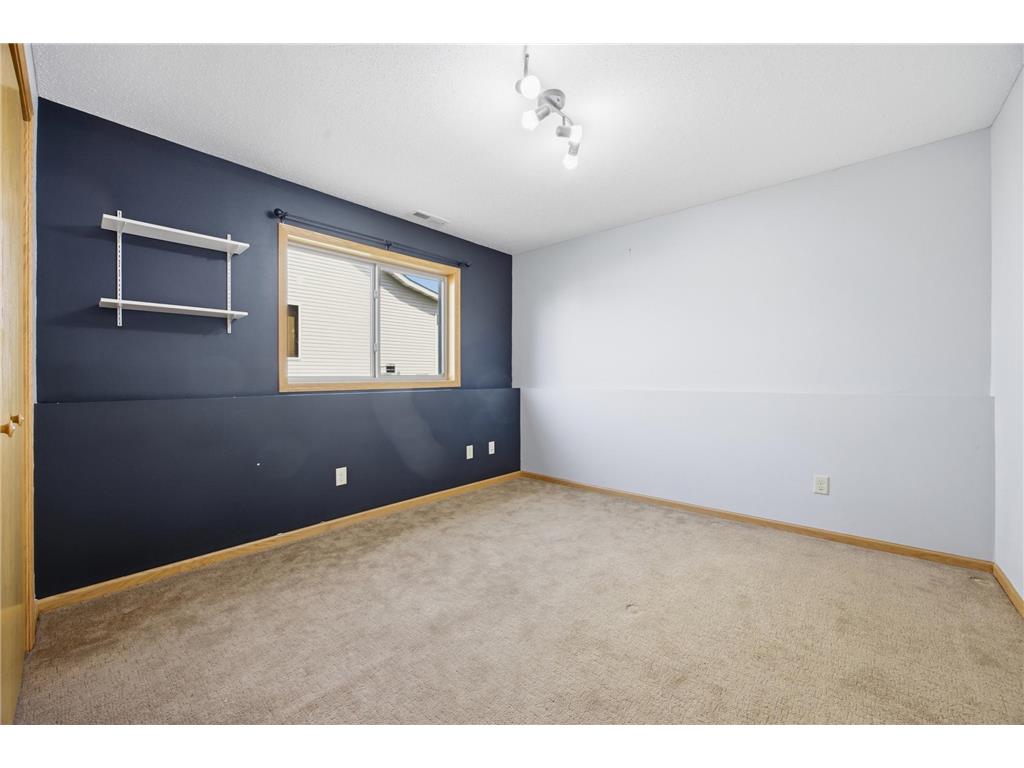 620 N Washington Avenue Detroit Lakes MN 56501 7072458 image27