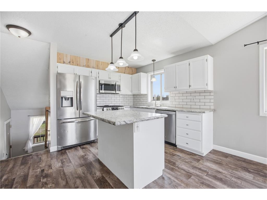 620 N Washington Avenue Detroit Lakes MN 56501 7072458 image3