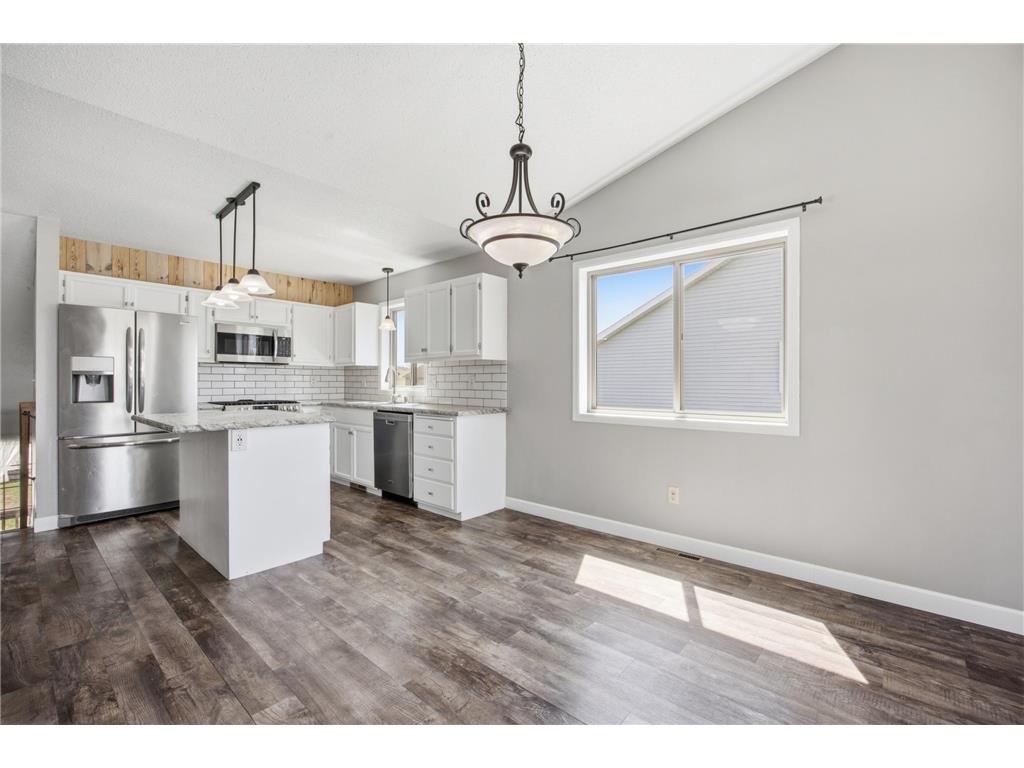 620 N Washington Avenue Detroit Lakes MN 56501 7072458 image7