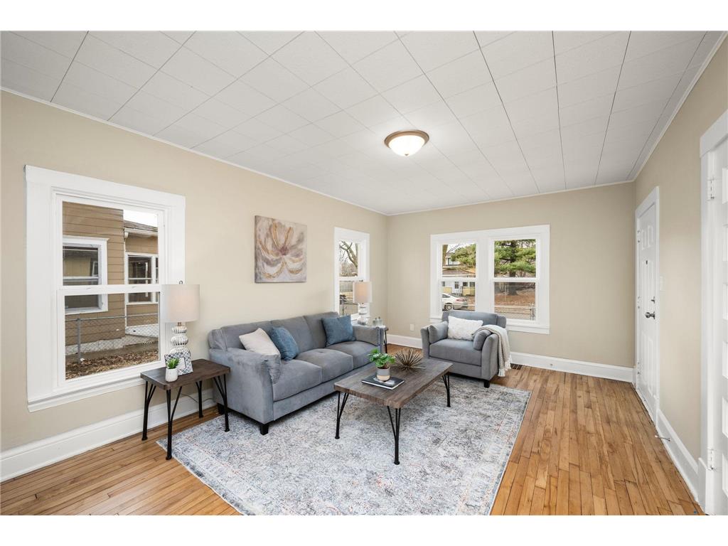 620 Oliver Avenue N Minneapolis MN 55411 7029067 image3