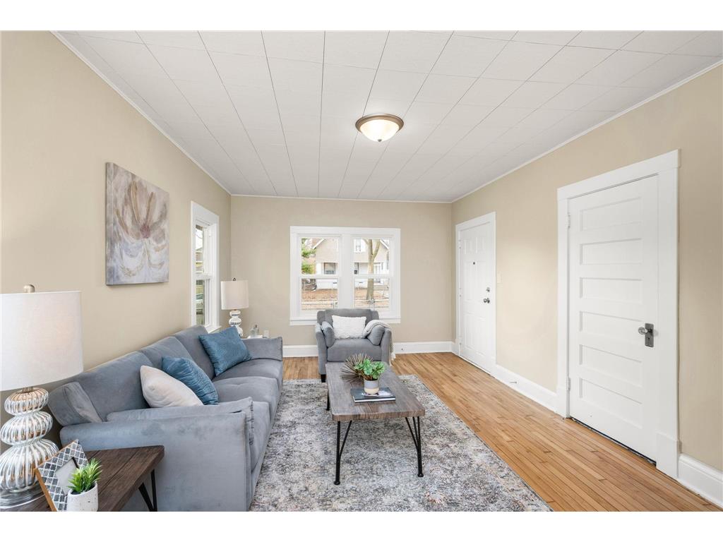 620 Oliver Avenue N Minneapolis MN 55411 7029067 image4