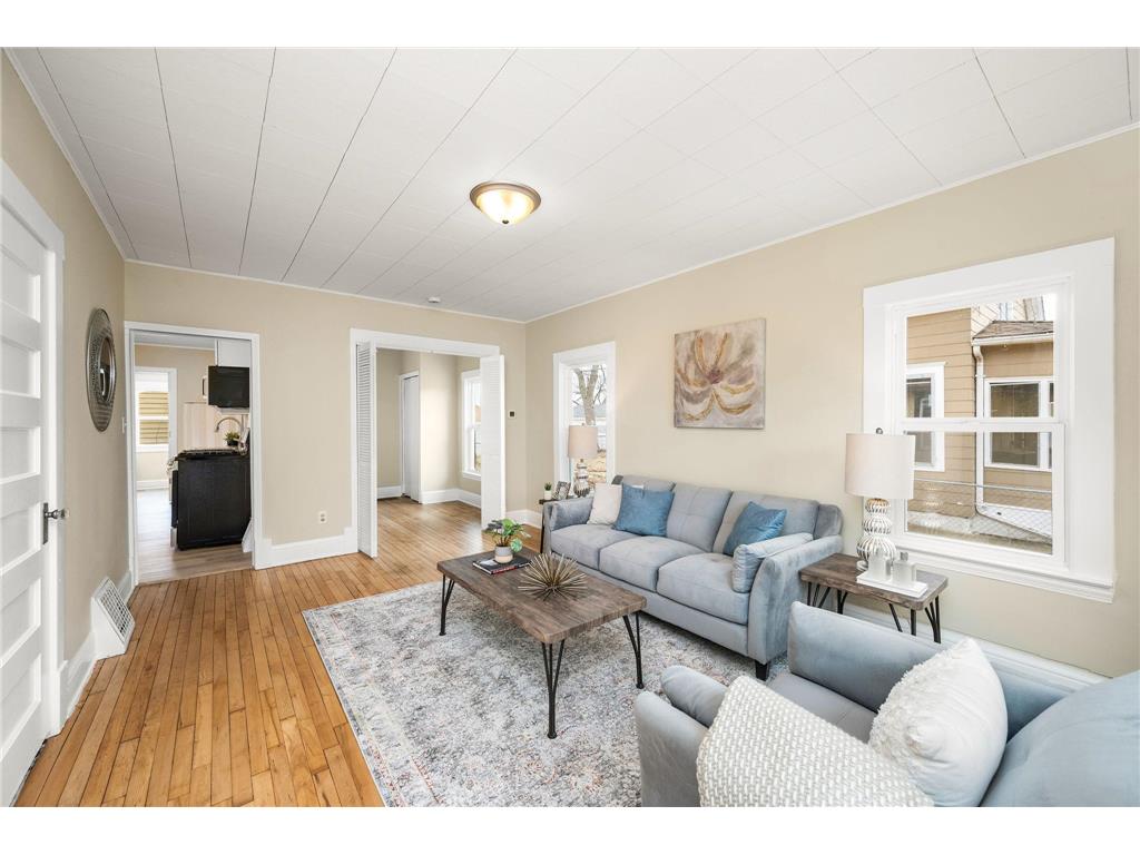 620 Oliver Avenue N Minneapolis MN 55411 7029067 image5