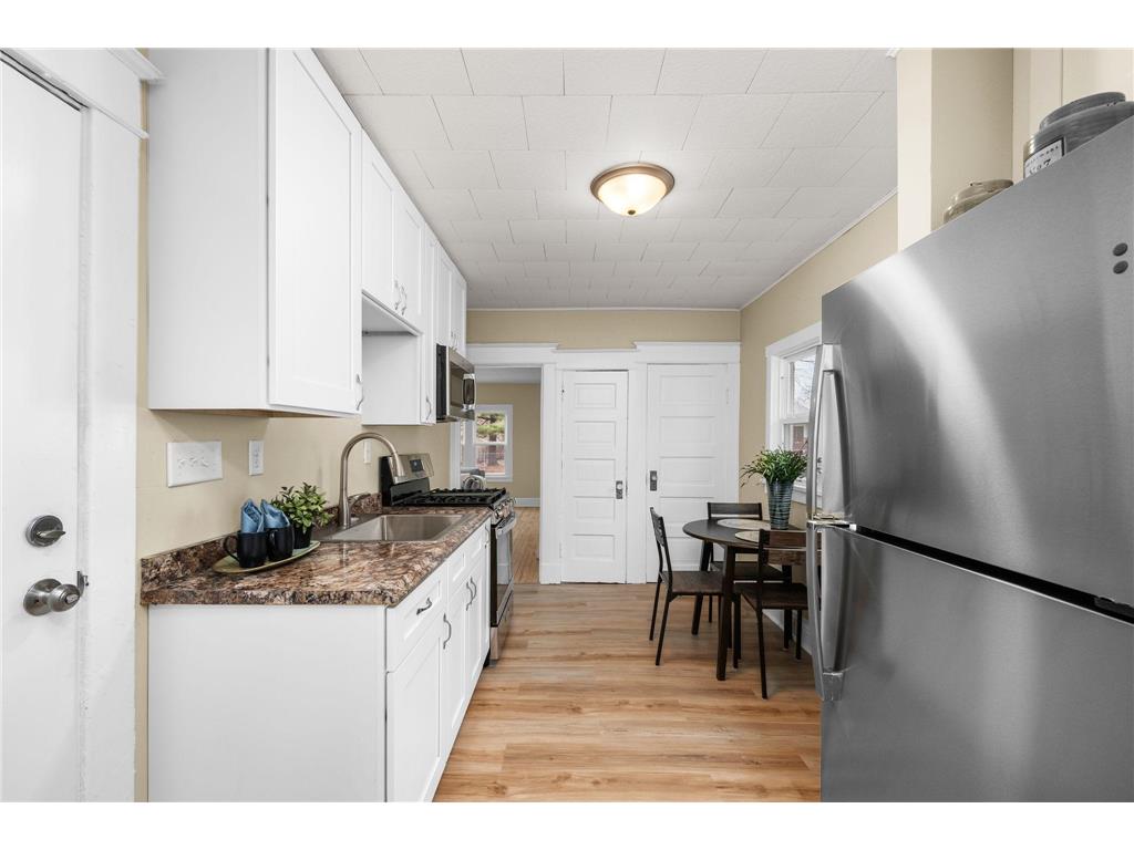 620 Oliver Avenue N Minneapolis MN 55411 7029067 image9