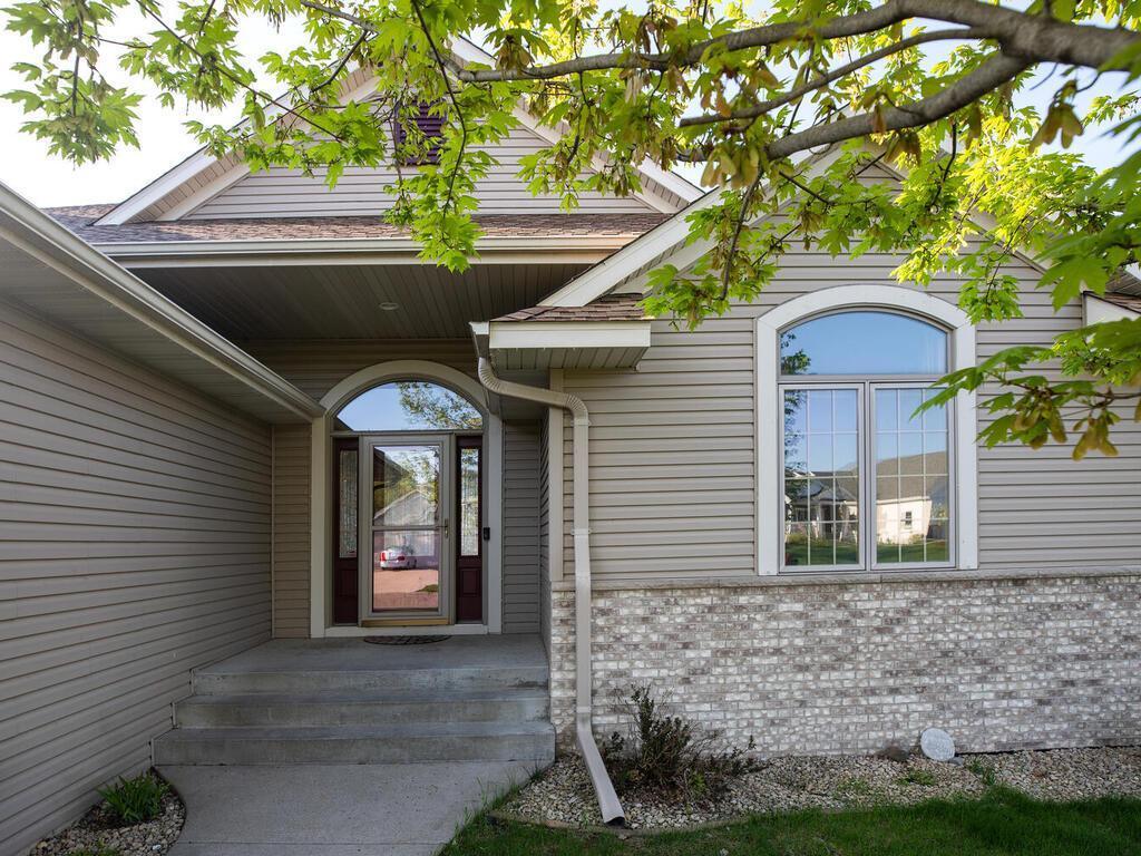 620 Overlook Drive, Buffalo, MN, 55313 MLS 6372221 Edina Realty