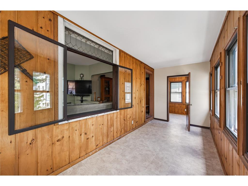 620 Van Buren Street NE Minneapolis MN 55413 7069234 image21