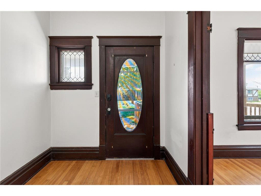 620 Van Buren Street NE Minneapolis MN 55413 7069234 image24