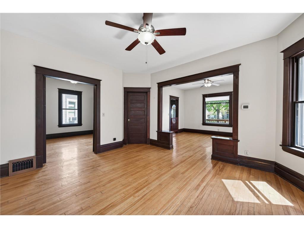 620 Van Buren Street NE Minneapolis MN 55413 7069234 image30