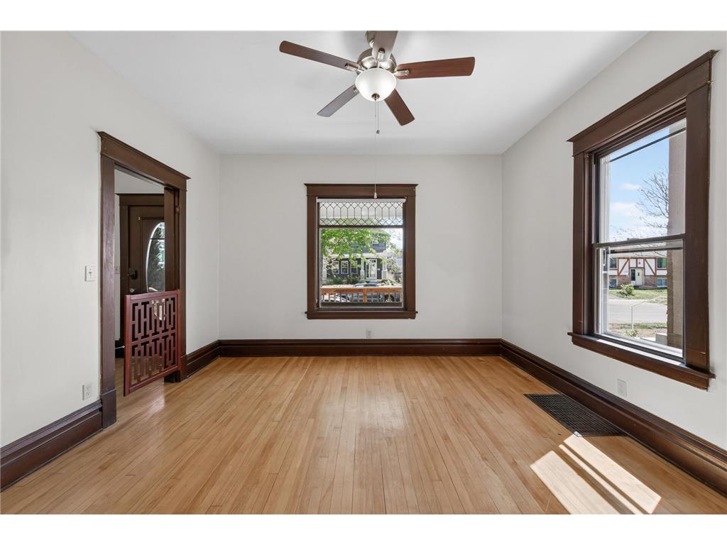 620 Van Buren Street NE Minneapolis MN 55413 7069234 image34