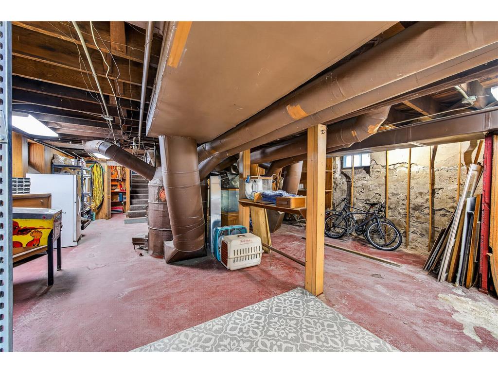 620 Van Buren Street NE Minneapolis MN 55413 7069234 image44