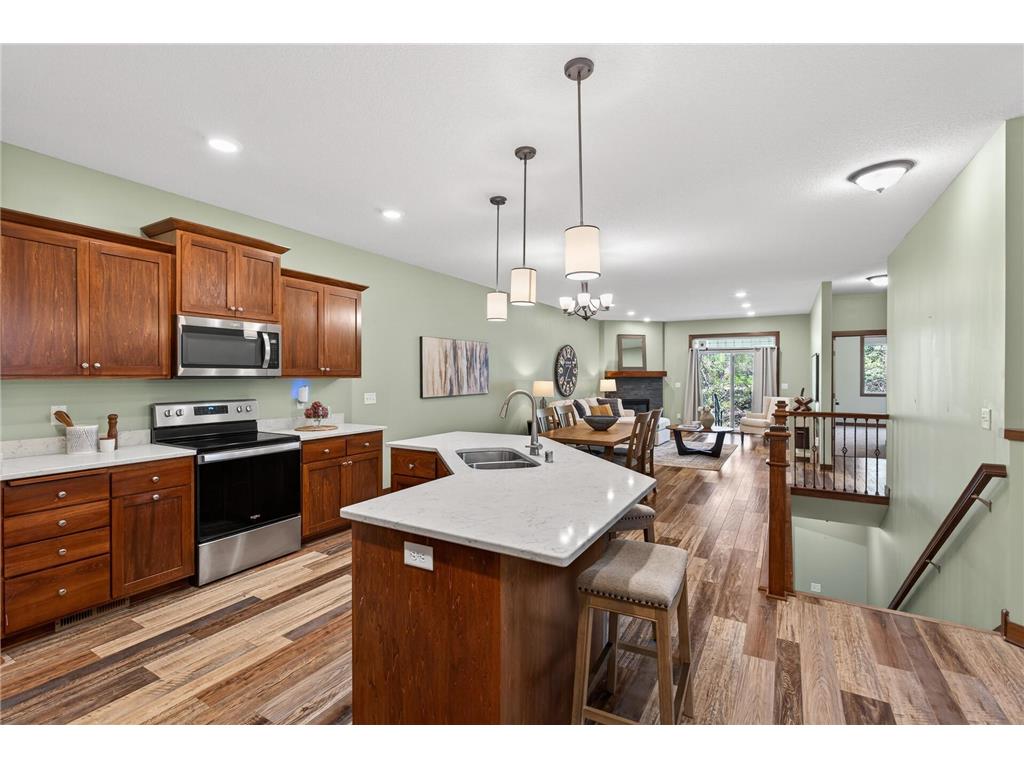 6200 Boulder Ridge Drive Rockford MN 55373 7061758 image5
