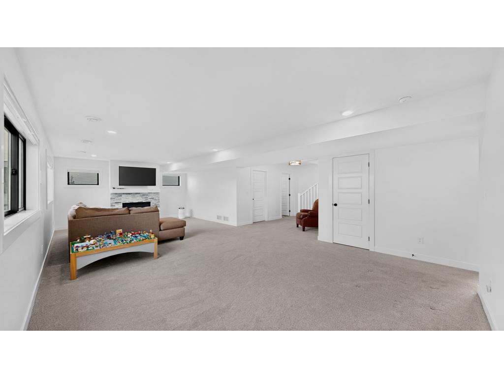 6201 55th Avenue NW Rochester MN 55901 7089875 image26