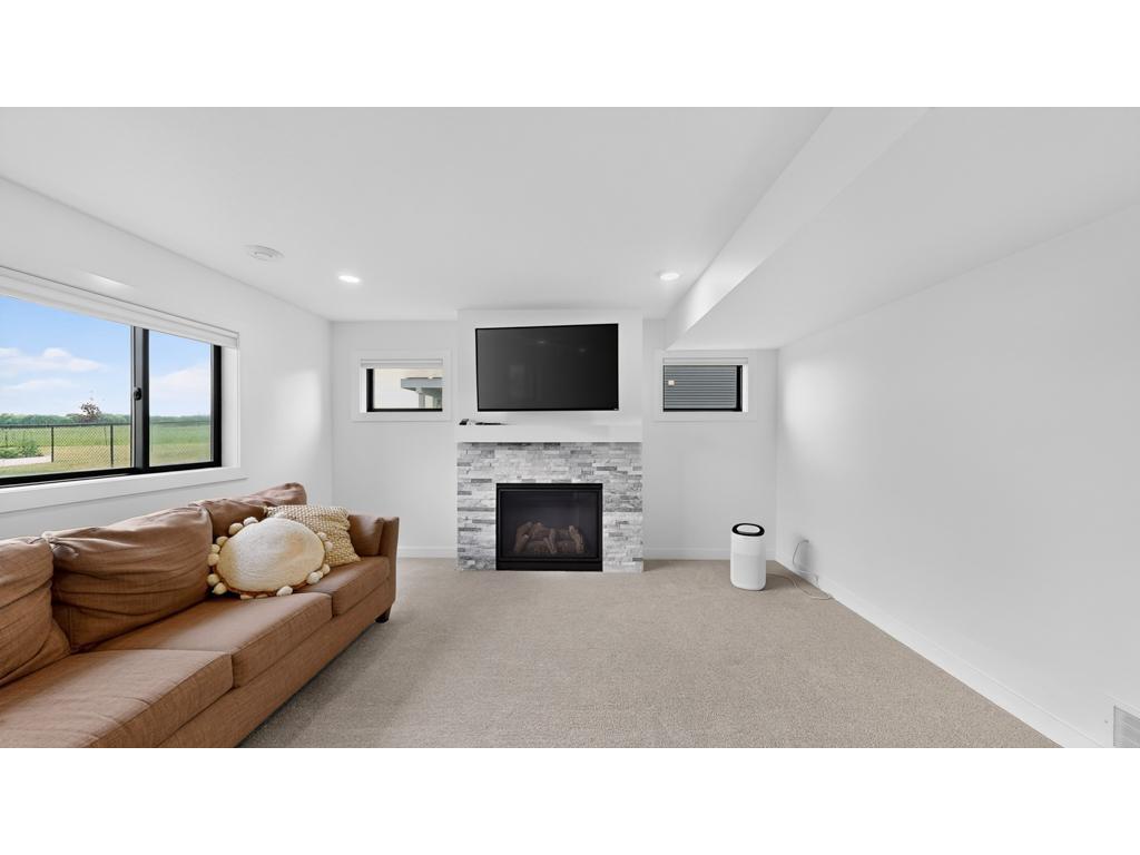 6201 55th Avenue NW Rochester MN 55901 7089875 image30