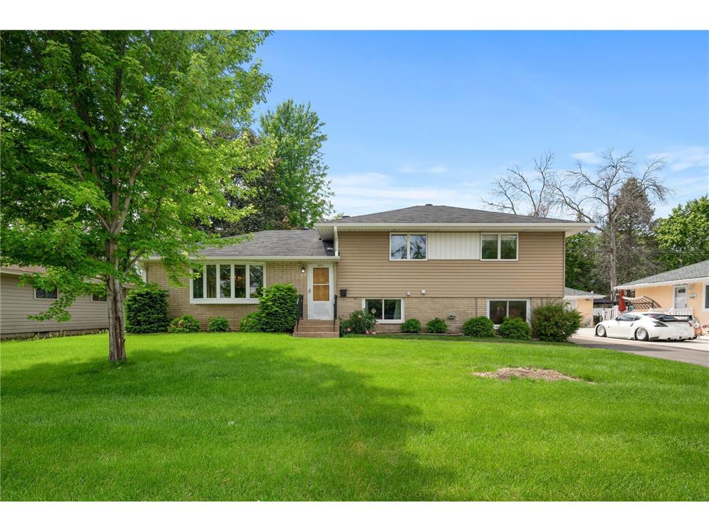 6201 June Avenue N Brooklyn Center MN 55429 6543531 image1