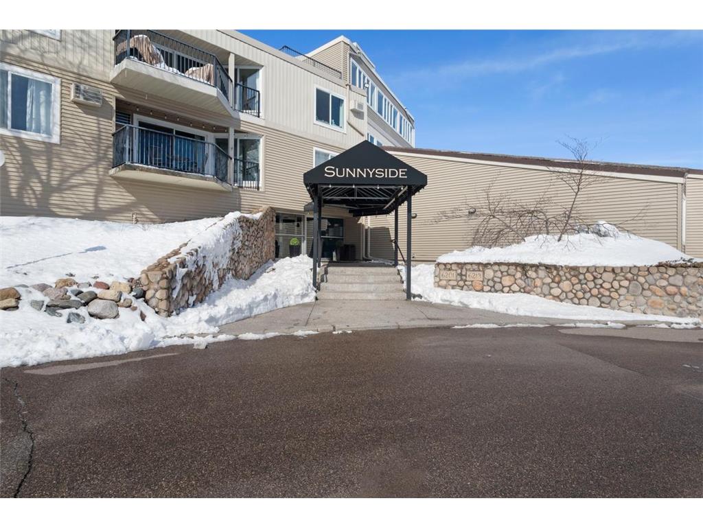 6201 Saint Croix Trail N #214 Oak Park Heights MN 55082 - St Croix River 6680567 image1