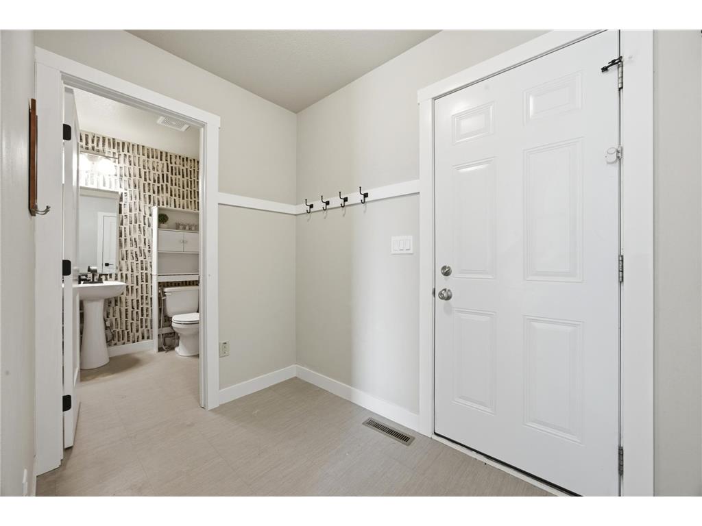 6204 63rd Avenue S Fargo ND 58104 7090050 image21