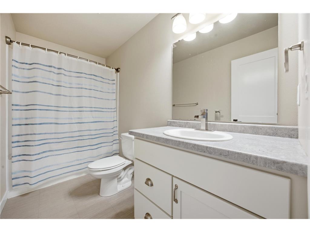6204 63rd Avenue S Fargo ND 58104 7090050 image32