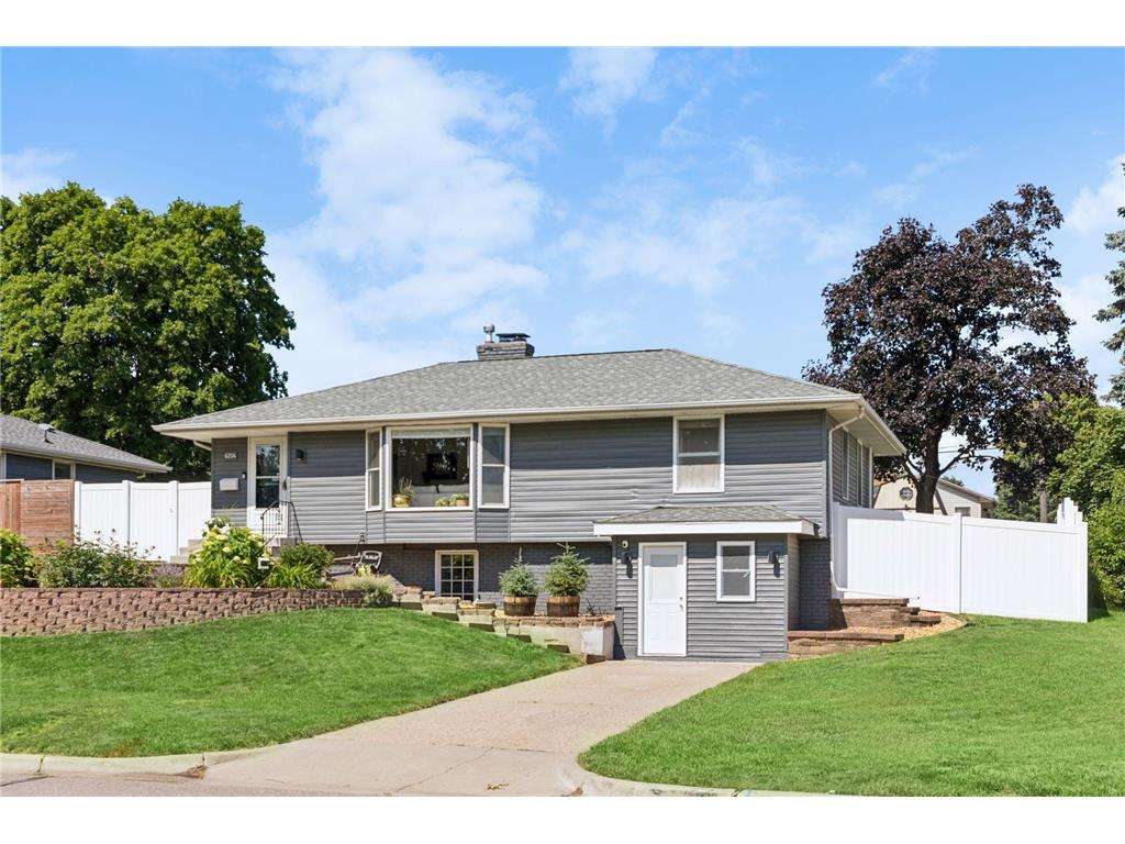 6204 Thomas Avenue S Richfield MN 55423 7096279 image1