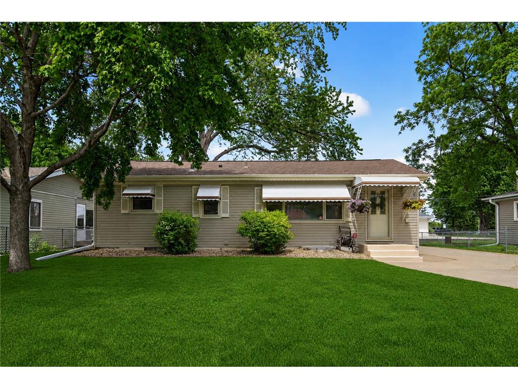 6206 47th Avenue N Crystal MN 55422 7085951 image1