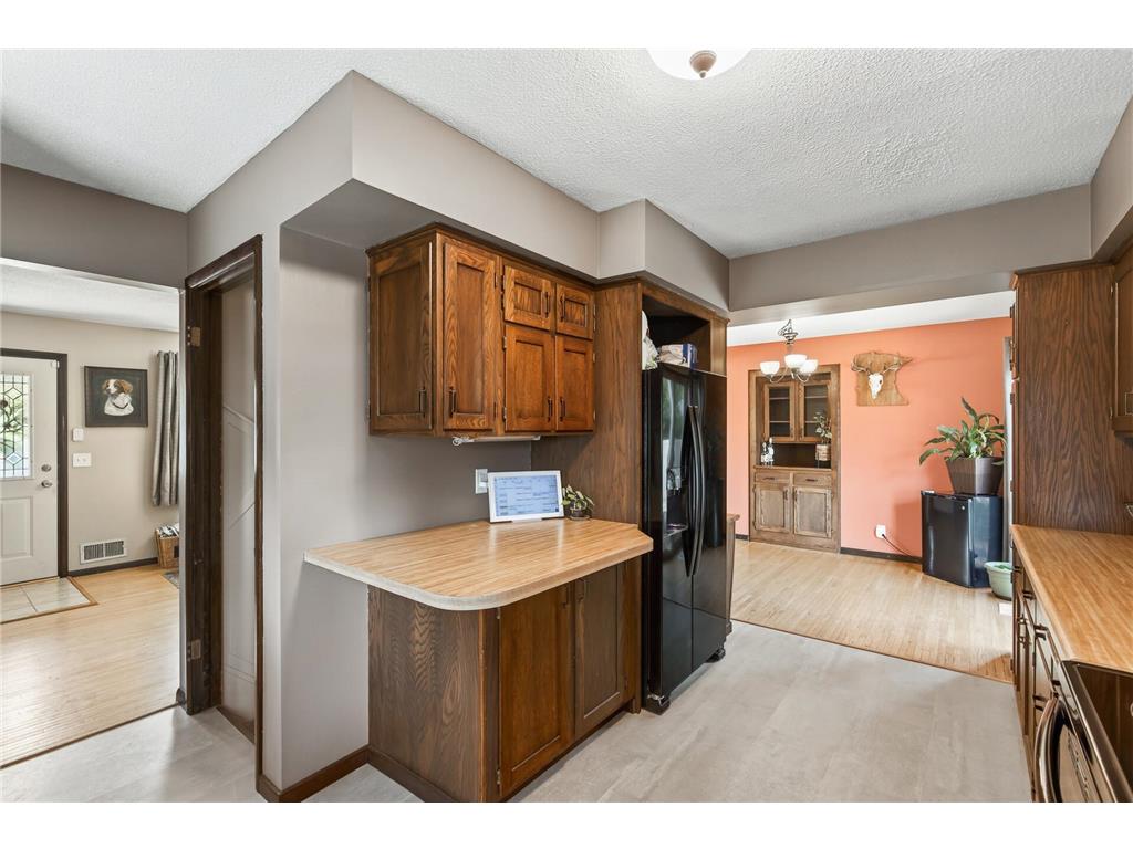 6206 47th Avenue N Crystal MN 55422 7085951 image10