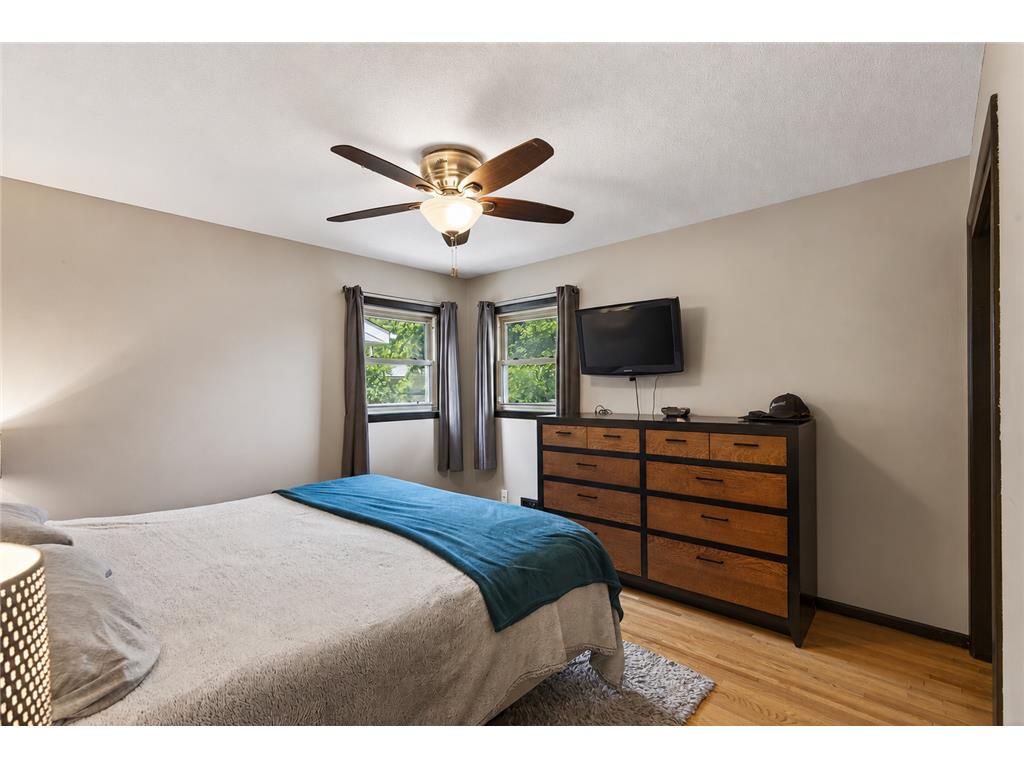 6206 47th Avenue N Crystal MN 55422 7085951 image11