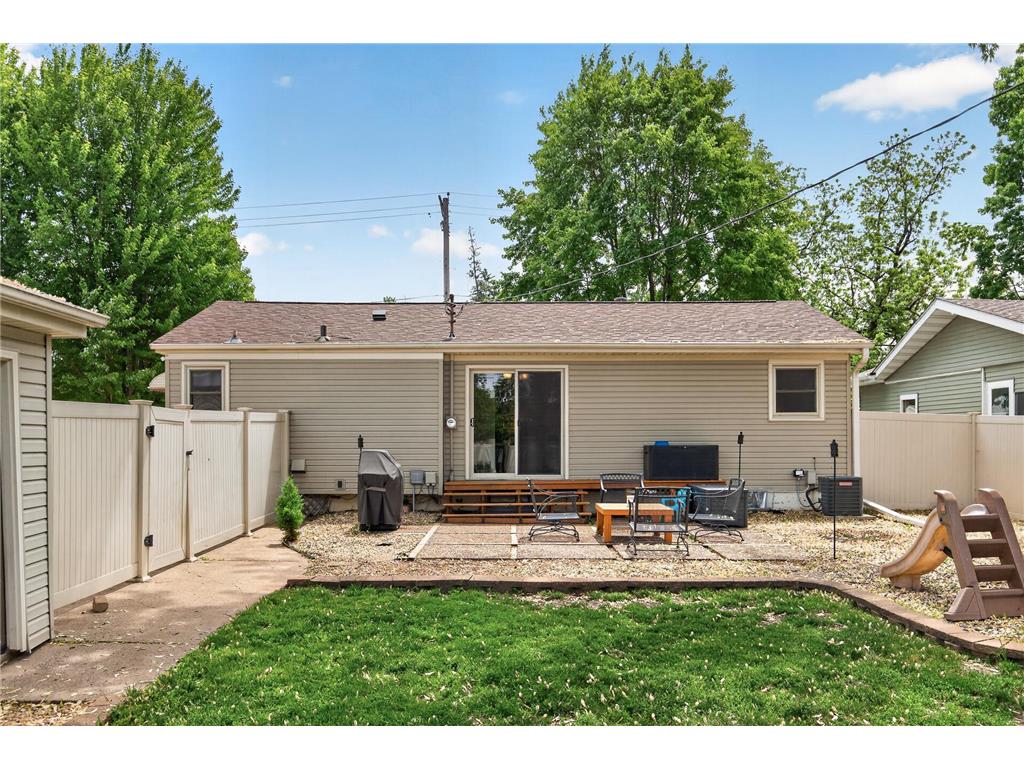 6206 47th Avenue N Crystal MN 55422 7085951 image26
