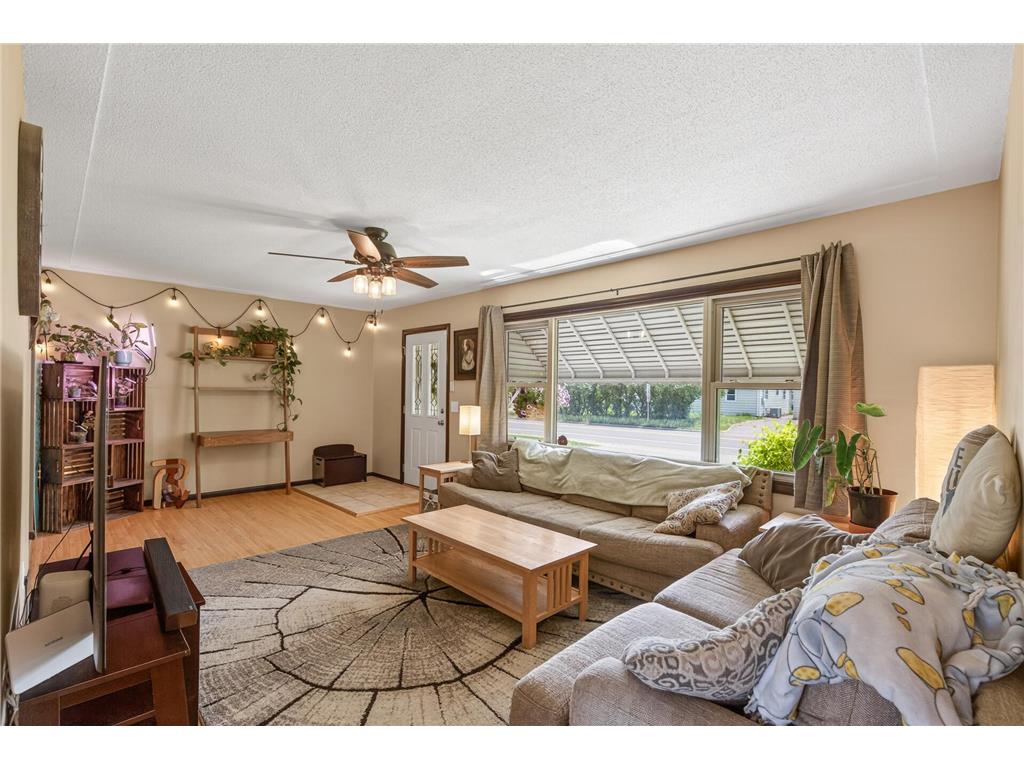 6206 47th Avenue N Crystal MN 55422 7085951 image5