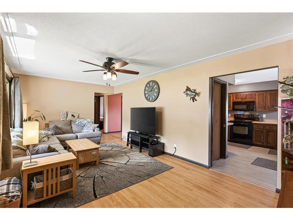 6206 47th Avenue N Crystal MN 55422 7085951 image6