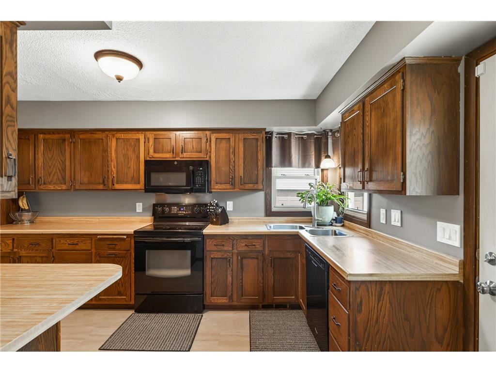6206 47th Avenue N Crystal MN 55422 7085951 image8