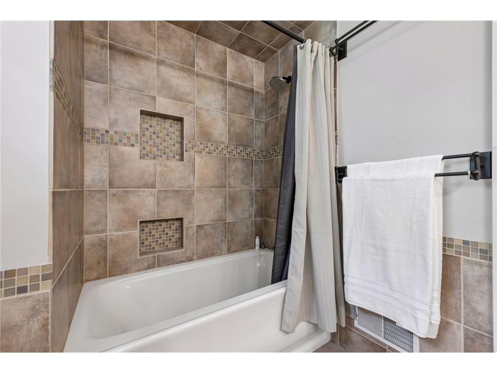 6206 Cascade Pass Chanhassen MN 55317 7068205 image33