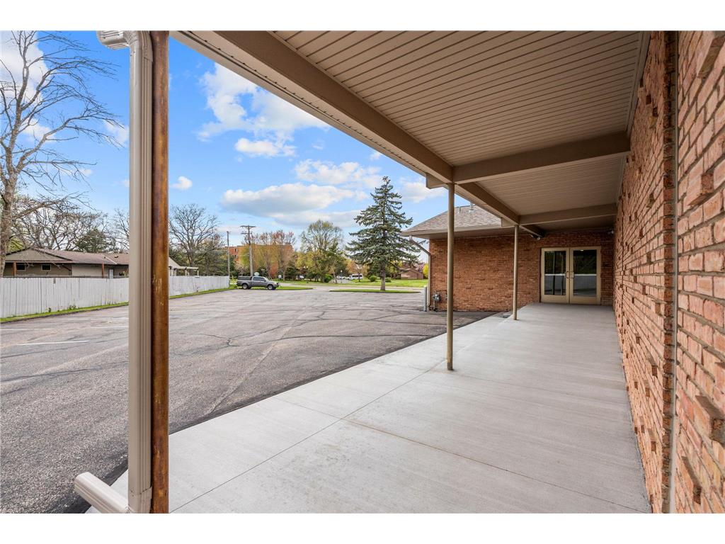 6206 Lilac Drive N Brooklyn Center MN 55430 7065788 image5