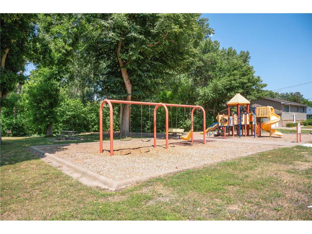 6208 92nd Trail Brooklyn Park MN 55443 6826481 image45