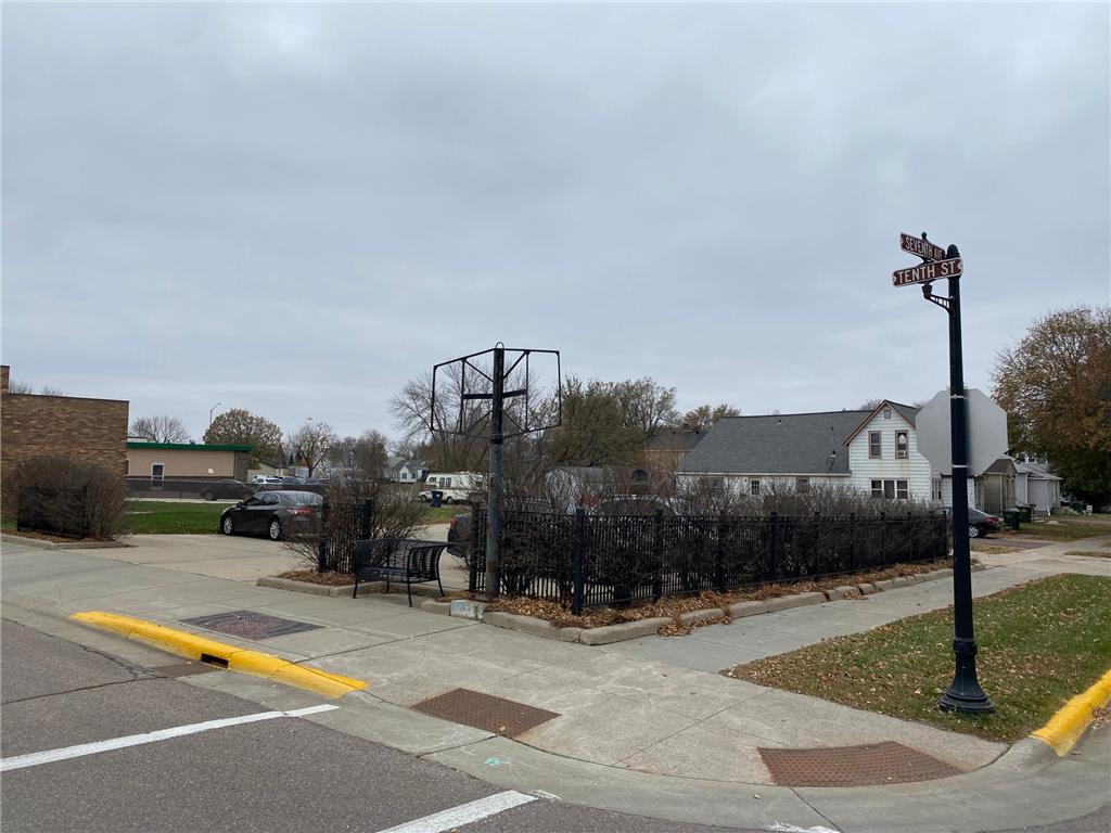 621 10th Street Worthington MN 56187 6458639 image1