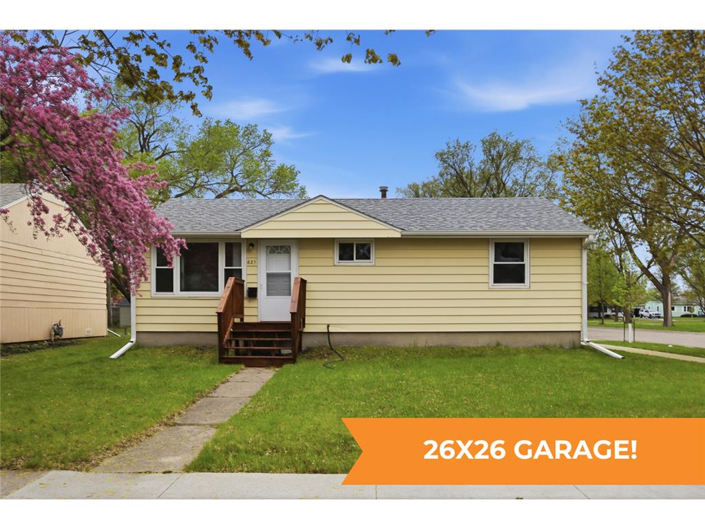 621 19th Street N Moorhead MN 56560 7076165 image1