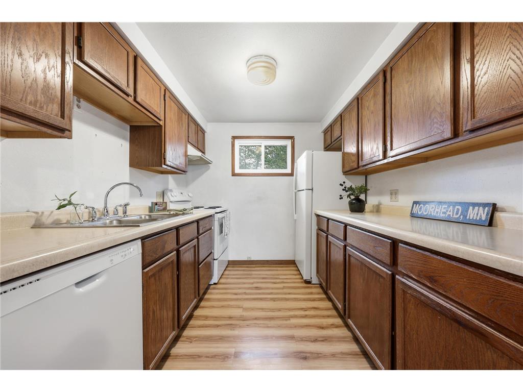 621 19th Street N Moorhead MN 56560 7076165 image16