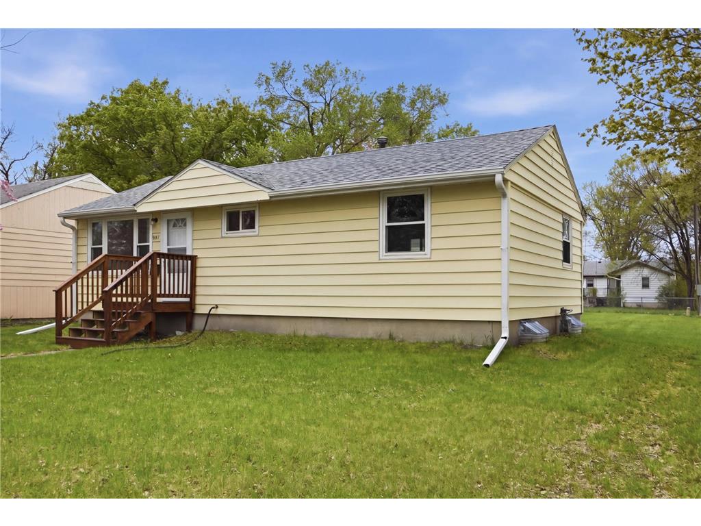 621 19th Street N Moorhead MN 56560 7076165 image4