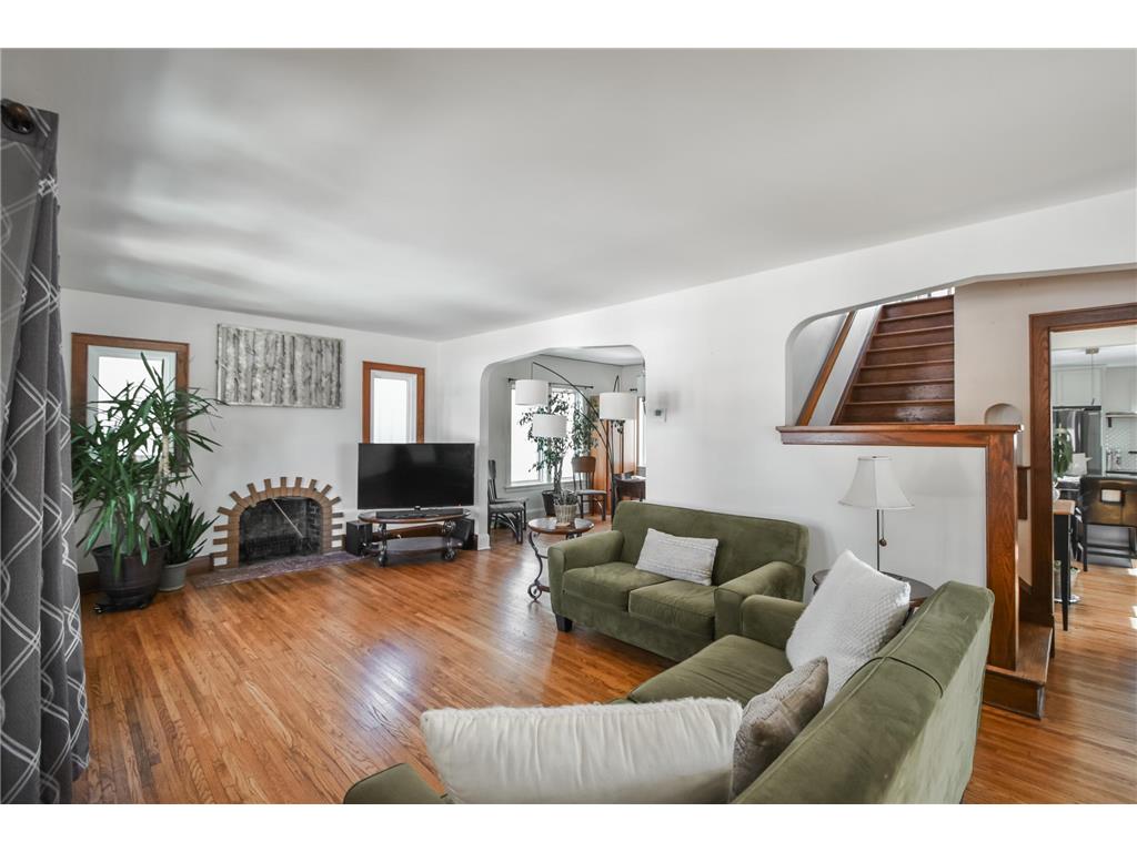 621 1st Avenue SE Pine Island MN 55963 7040860 image1