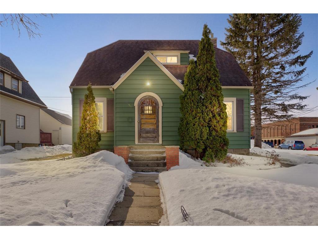 621 1st Street Kenyon MN 55946 6328041 image1