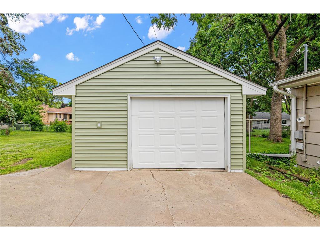 621 5th Avenue S Hopkins MN 55343 7100902 image25
