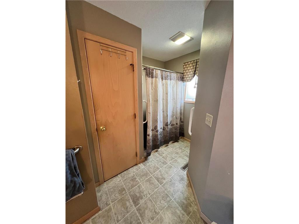 621 7th Avenue Madison MN 56256 7038914 image22